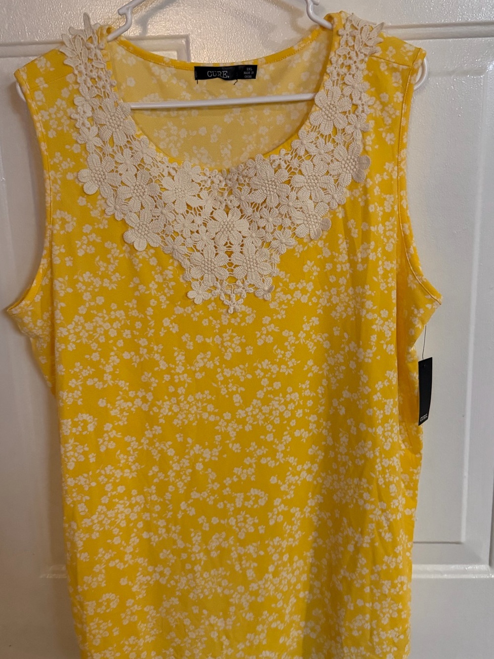 Yellow Floral Lace-Trim Sleeveless Top